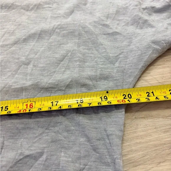 The North Face Heather Light Gray Women's Tee - Picture 4 of 5